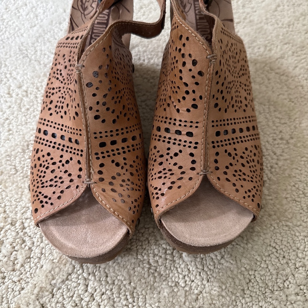 Pikolinos wedge open toe sandal 40